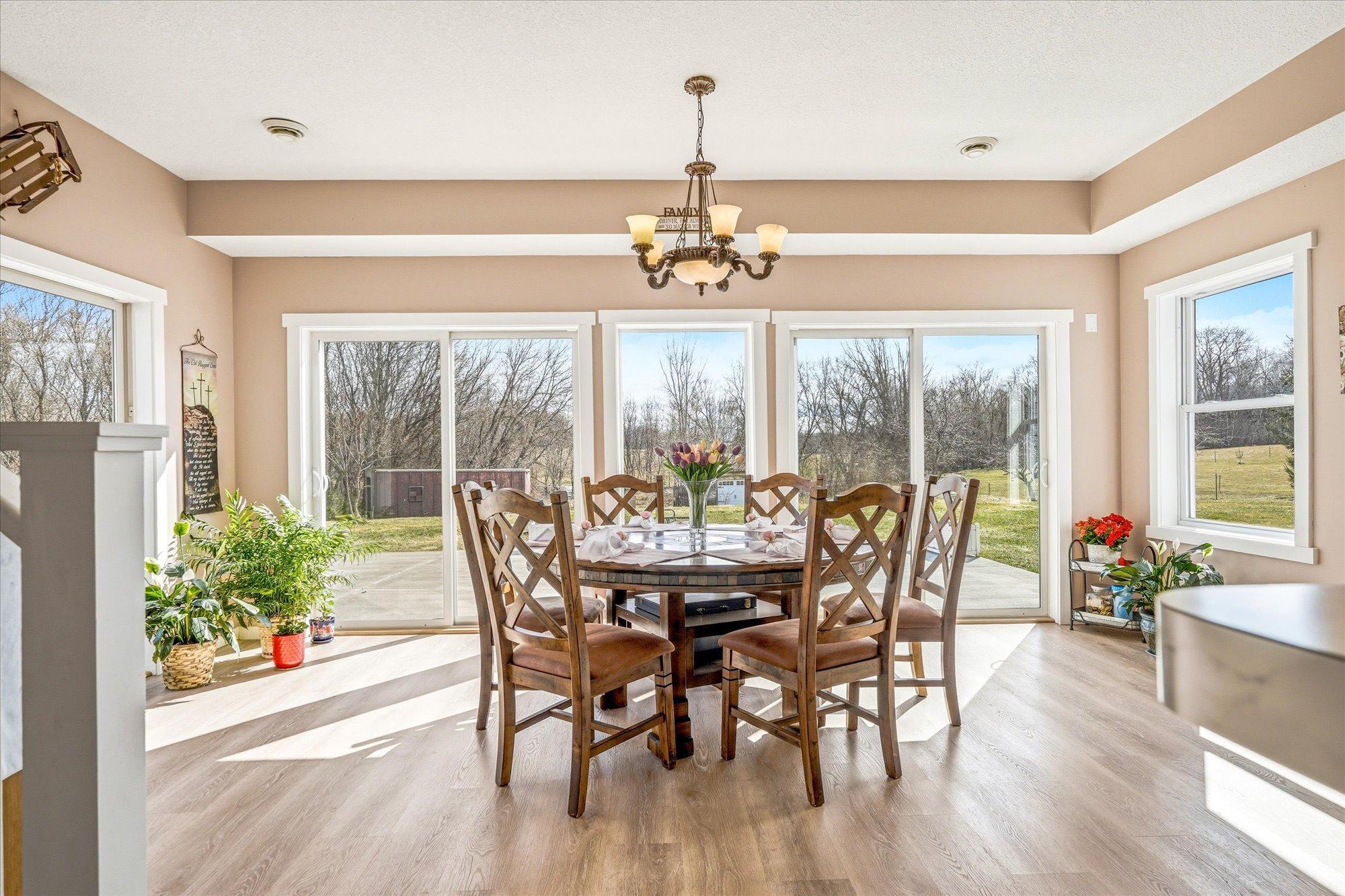 12 - Dining - wrapped in Sunshine.jpg