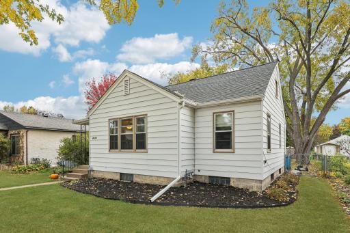4234 Welcome Avenue N, Robbinsdale, MN 55422