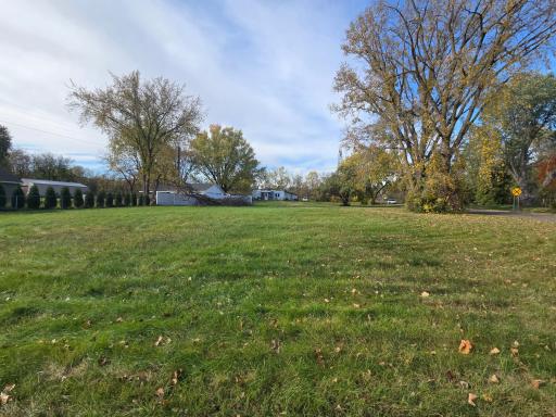 7177 River Road, Inver Grove Heights, MN 55076