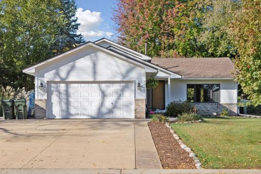 Photo for 16413 Godson Drive, Lakeville, MN 55044 - listing #6807388 16413 Godson Drive - Spacecrafting - 0002.jpg