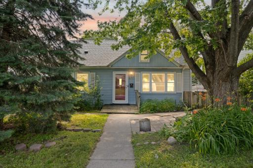 6717 Queen Avenue S, Minneapolis, MN 55423