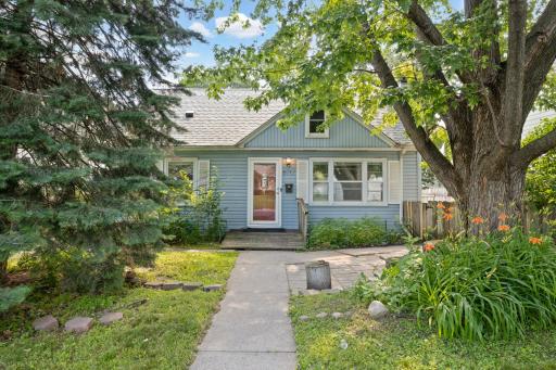 6717 Queen Avenue S, Minneapolis, MN 55423
