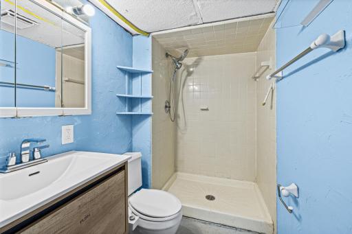 6717 Queen Avenue S, Minneapolis, MN 55423