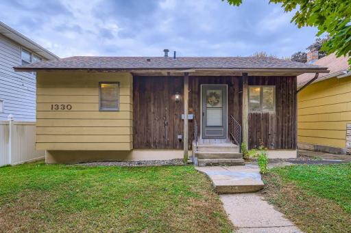 1330 4th Street E, Saint Paul, MN 55106
