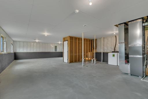 1804 Oak Pond Drive NW, Sauk Rapids, MN 56379