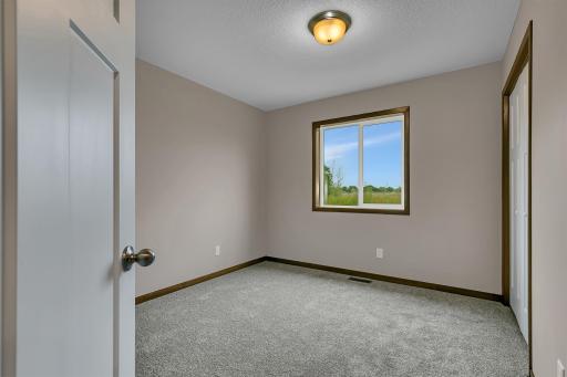 1804 Oak Pond Drive NW, Sauk Rapids, MN 56379