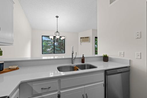 14855 Endicott Way, 304, Apple Valley, MN 55124