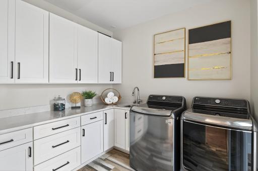 525 Smithtown Court, Excelsior, MN 55331