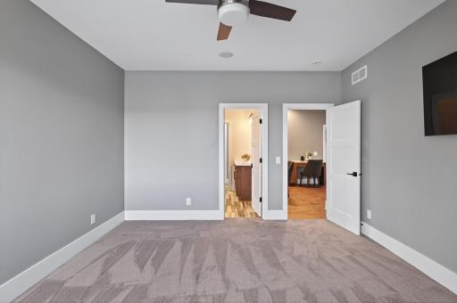 525 Smithtown Court, Excelsior, MN 55331
