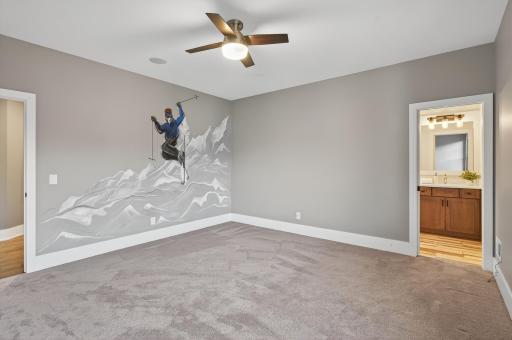 525 Smithtown Court, Excelsior, MN 55331