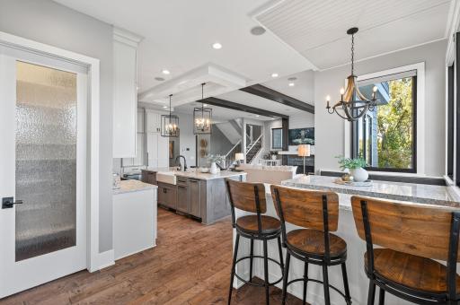 525 Smithtown Court, Excelsior, MN 55331