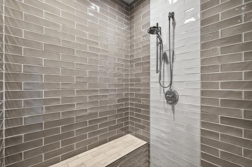 525 Smithtown Court, Excelsior, MN 55331
