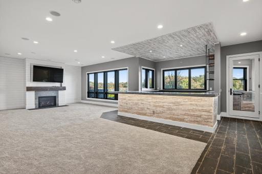 525 Smithtown Court, Excelsior, MN 55331