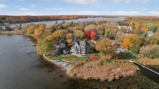525 Smithtown Court, Excelsior, MN 55331