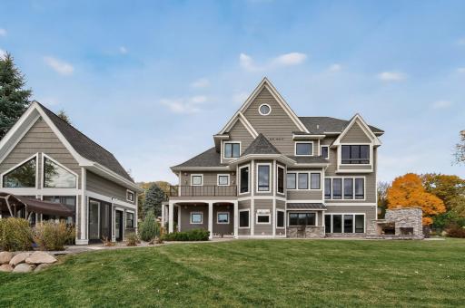 525 Smithtown Court, Excelsior, MN 55331