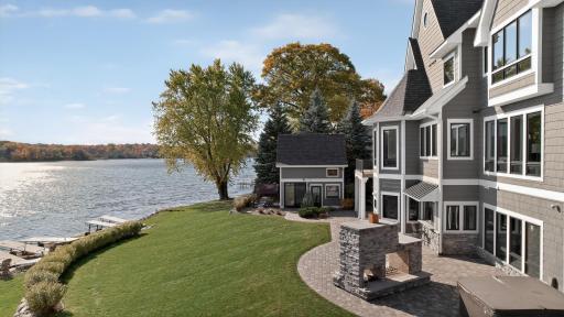 525 Smithtown Court, Excelsior, MN 55331