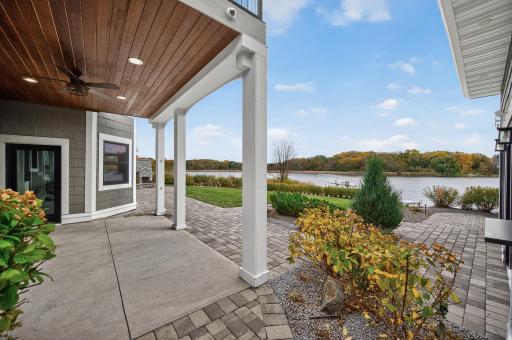525 Smithtown Court, Excelsior, MN 55331