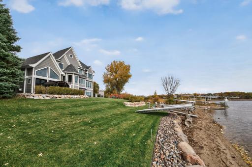 525 Smithtown Court, Excelsior, MN 55331