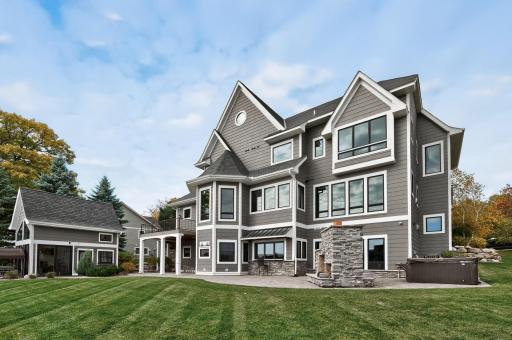 525 Smithtown Court, Excelsior, MN 55331