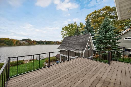 525 Smithtown Court, Excelsior, MN 55331
