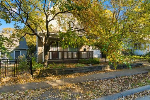 Photo for 882 Raymond Avenue, Saint Paul, MN 55114 - listing #6807793 882 Raymond Avenue, Saint Paul, MN 55114