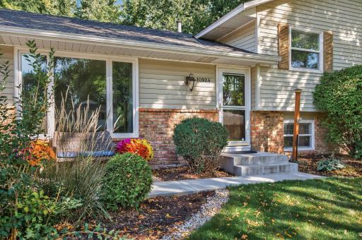 10924 101st Place N, Maple Grove, MN 55369