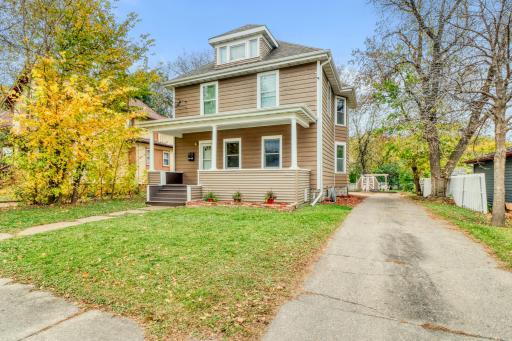 609 3rd Avenue S, Moorhead, MN 56560