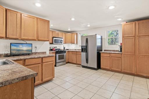 Photo for 861 Saint Anthony Avenue, Saint Paul, MN 55104 - listing #6807801 861 Saint Anthony Avenue, Saint Paul, MN 55104