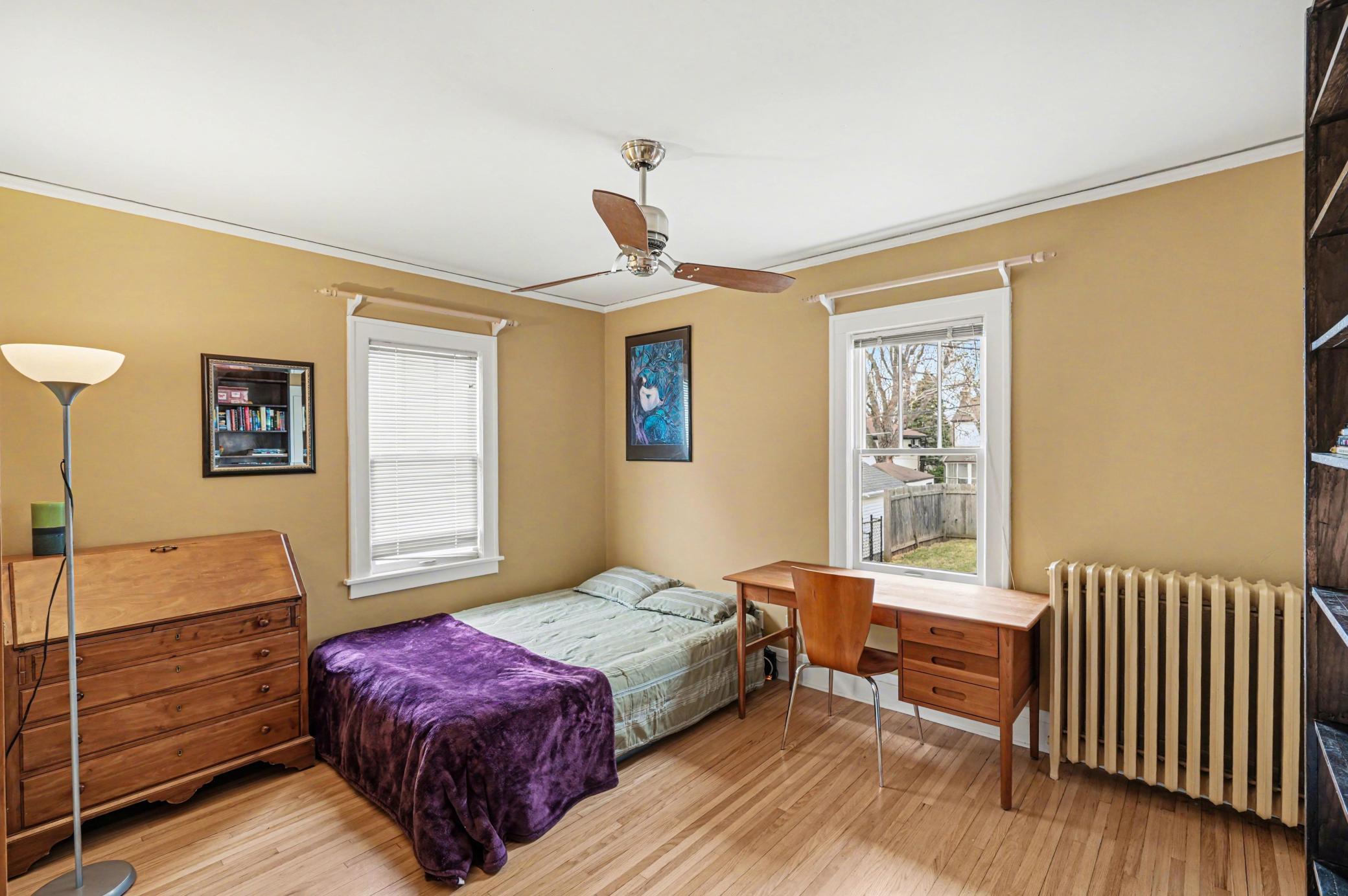 Bedroom 1 - Main floor