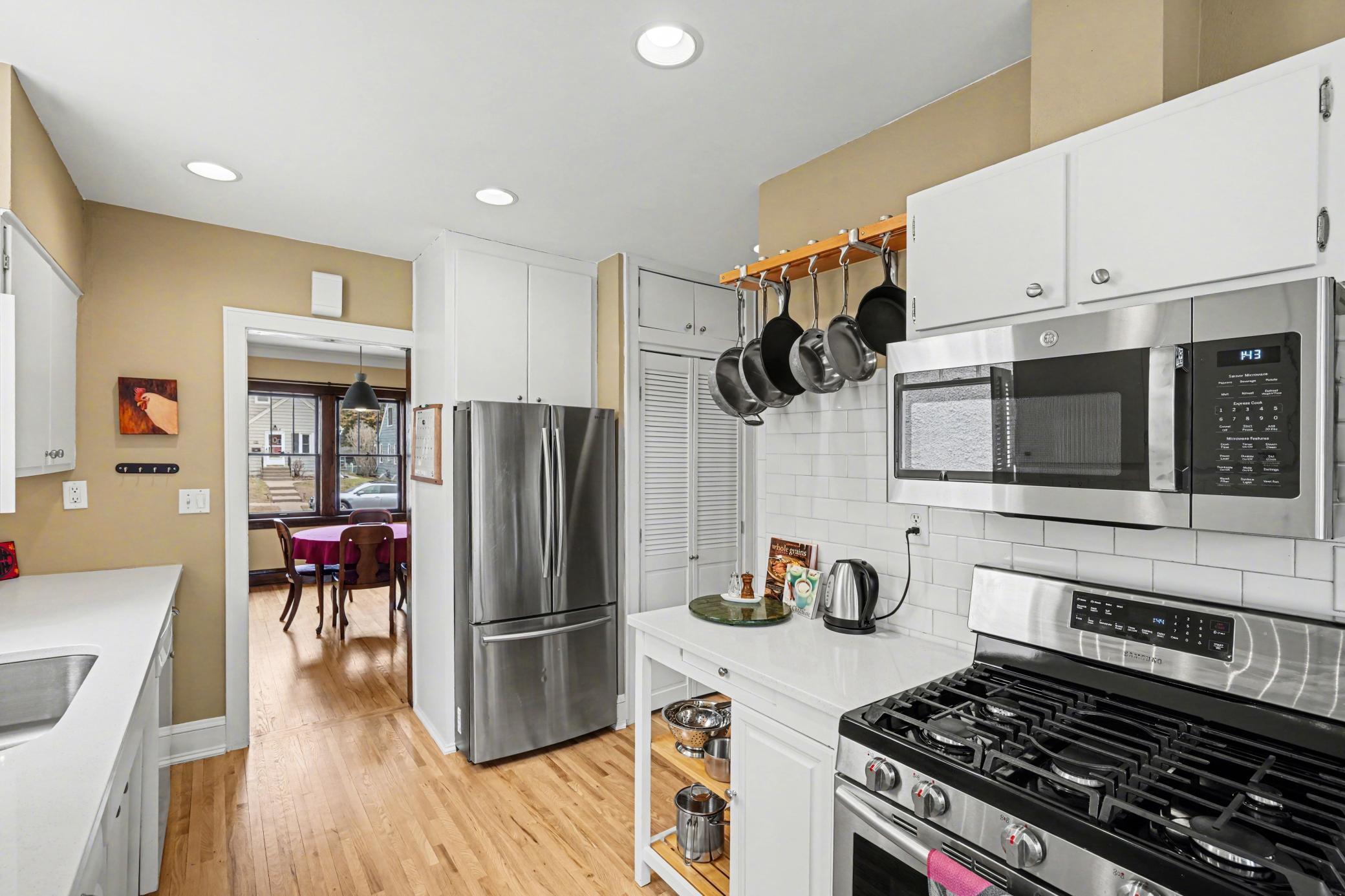 Kitchen w/ newer fridge & microwave