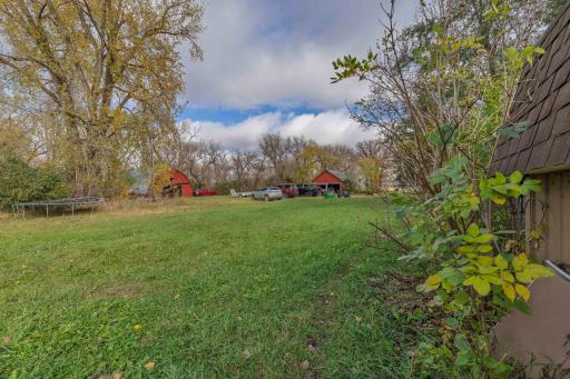 Yard, outbuildings. Enjoy the country air!