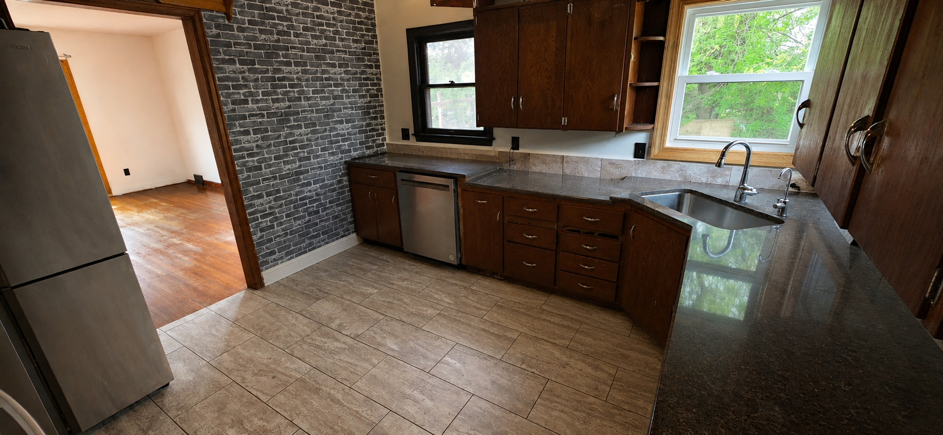 Kitchen w/ virtual edits to clear items & add drawer front