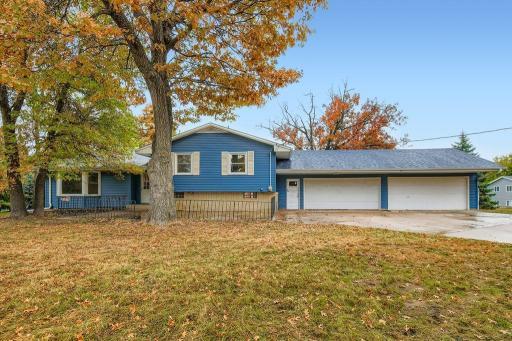 Photo for 1611 Cloud Drive NE, Minneapolis, MN 55449 - listing #6807929 1611 Cloud Drive NE, Minneapolis, MN 55449