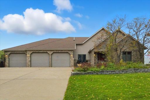 Photo for 410 Sundown Drive, Avon, MN 56310 - listing #6807957 Welcome home to this beautiful lake front home.