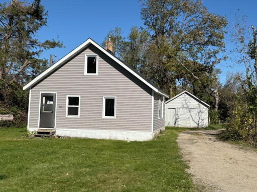 907 NW 10th Street NW, Bemidji, MN 56601