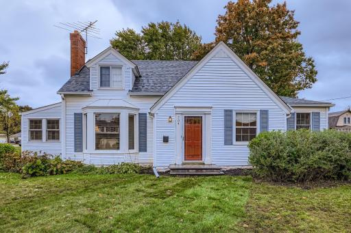 704 Stewart Lane, South Saint Paul, MN 55075
