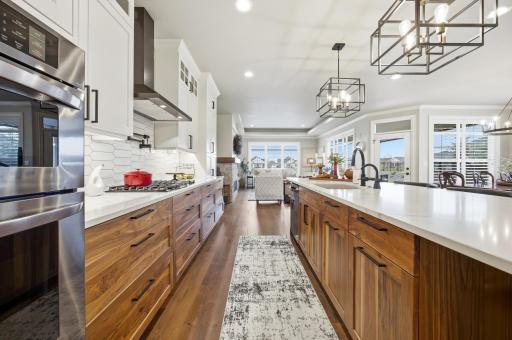 819 Rania Way W, West Fargo, ND 58078