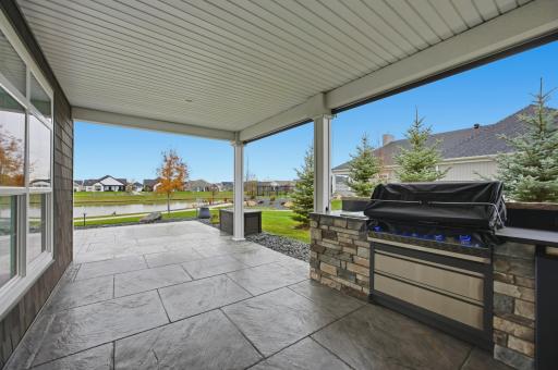 819 Rania Way W, West Fargo, ND 58078