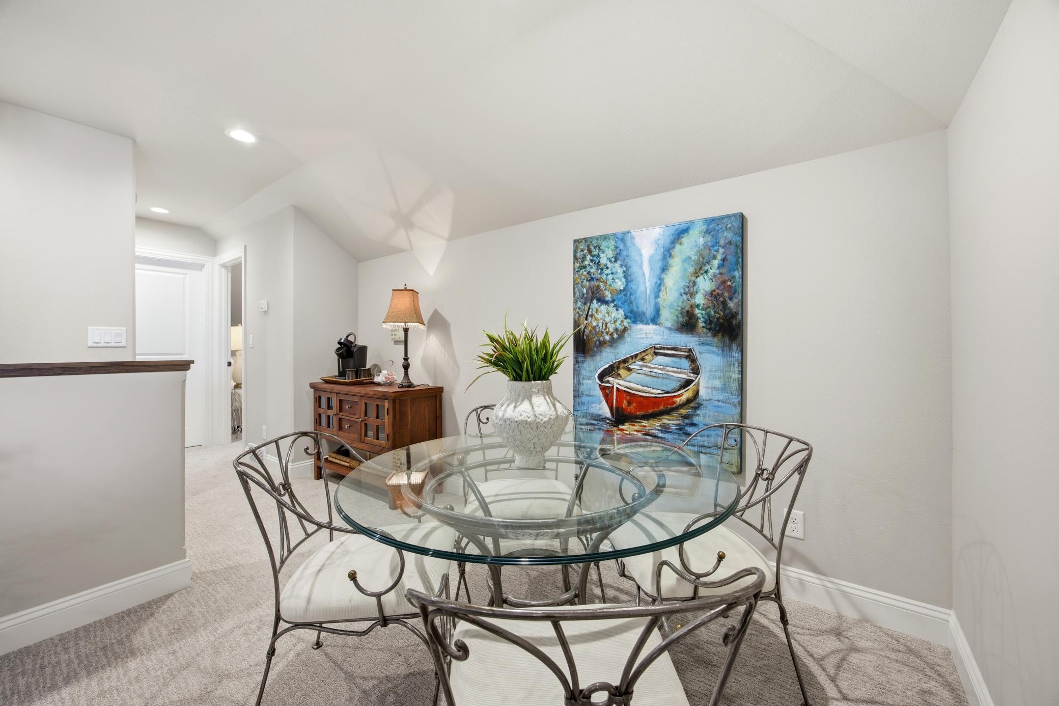 Upper Level Flex Area