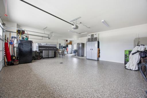 819 Rania Way W, West Fargo, ND 58078