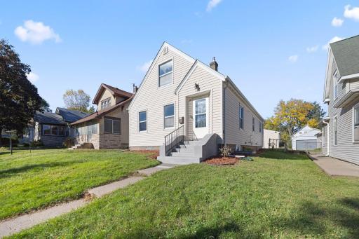Photo for 1087 Jenks Avenue, Saint Paul, MN 55106 - listing #6808272 1087 Jenks Avenue, Saint Paul, MN 55106