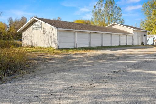 32 2nd Avenue N, Casselton, ND 58012