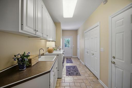 1932 Baihly Estates Lane SW, Rochester, MN 55902