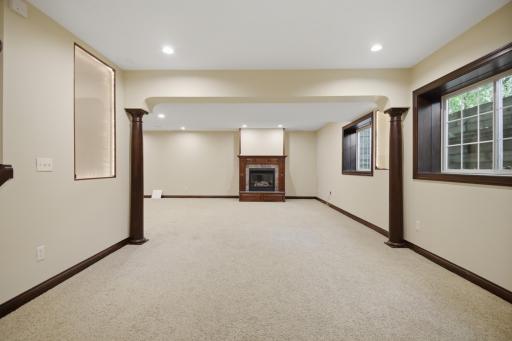1932 Baihly Estates Lane SW, Rochester, MN 55902