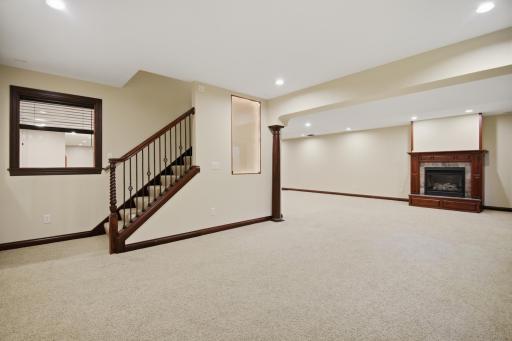 1932 Baihly Estates Lane SW, Rochester, MN 55902