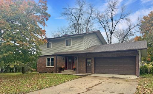 1614 Rondarwal Lane, Faribault, MN 55021