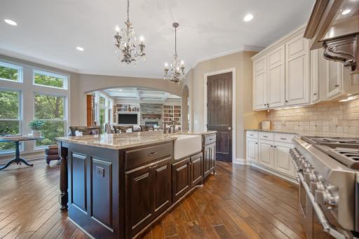 4800 Woolman Court, Minnetonka, MN 55345