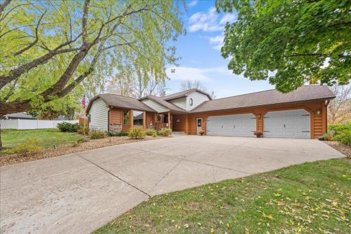 410 River Hills Road, River Falls, WI 54022