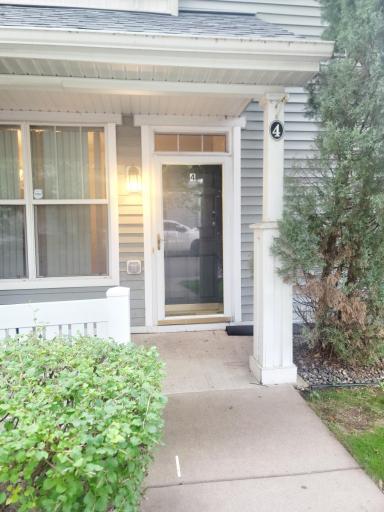 3049 Chamberlain Street N, 4, Saint Paul, MN 55109