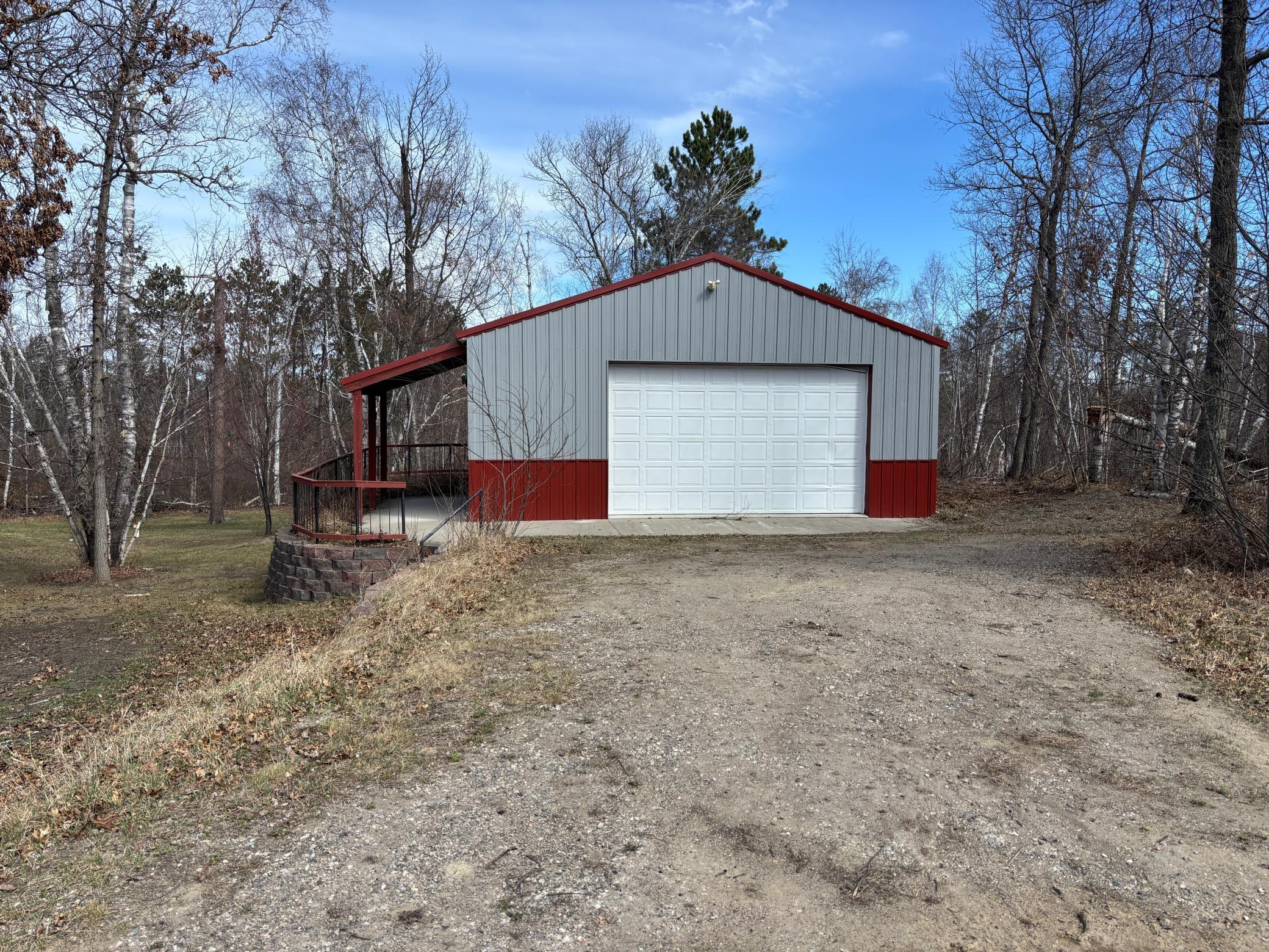 The fabulous extra garage space.